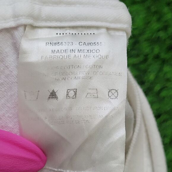 NIKE Swoosh Shirt Medium 21x25 White - Picture 7 of 12